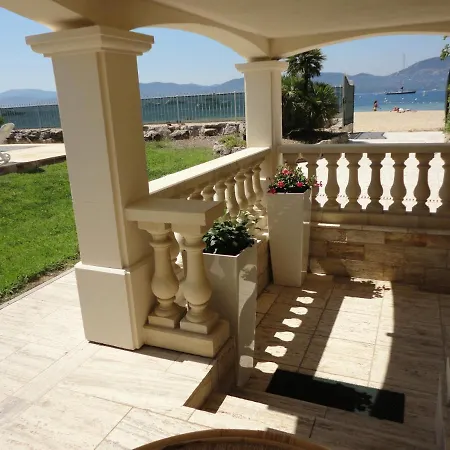 Playa Del Sol -b4 3* Сен-Тропе